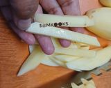 A picture of step 1 of Crispy Finger Chips / French Fries.