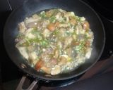 Foto del paso 2 de la receta: Mi versión de fricandó de ternera con setas al ajillo y papas fritas