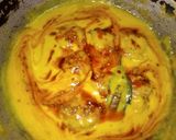 A picture of step 4 of Punjabi kadi pakode.