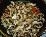 Foto del paso 2 de la receta: Papines a la crema de hongos