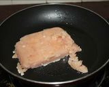 A picture of step 1 of Chicken cheese patties.