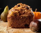 Une image de l'étape 6 de Cake aux poires, noisettes et roquefort.