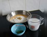 Foto langkah ke 2 dari resep Rempeyek kacang hijau teri asin | tepung beras | maizena.