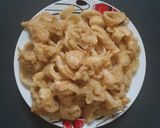 A picture of step 6 of Triple cooked deep fried battered Onion an Chicken.
