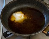 A picture of step 3 of Hire-Katsudon (fried fillet pork on rice).