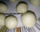 A picture of step 2 of Bread gulab jamun.