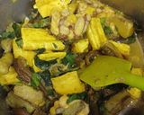 Hình bước làm 3 của món Tảo xoắn, tempeh om chuối đậu