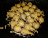 A picture of step 3 of Meethy dahi bre.