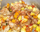 Foto del paso 5 de la receta: Filete de cerdo con papa y zanahoria