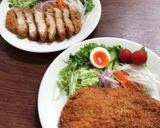A picture of step 16 of Crispy and Tender Pork Cutlets with Fresh Breadcrumbs.