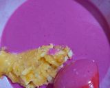 Foto langkah ke 4 dari resep Pancake Pisang Selai Strawberry (sy pakai jus buah naga).
