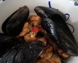 Foto del passaggio 2 della ricetta Caserecce con cozze e verza