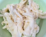 Foto langkah ke 1 dari resep Yum Teen Kai (Salad Ceker ala Thailand & Laos).