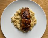 Foto del paso 3 de la receta Salmón con reducción de balsámico y falso cous cous de coliflor