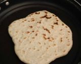Foto del paso 2 de la receta: Pan en sartén rápido y fácil