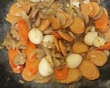 Foto langkah ke 4 dari resep Tumis ala chadar.