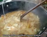 Foto langkah ke 7 dari resep Rebung Rebon Kuah Kuning.