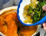 Foto langkah ke 7 dari resep Ikan kuah asam pedas.