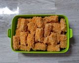 Foto langkah ke 3 dari resep Chicken Nugget keju.