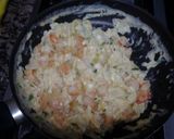 Foto del paso 5 de la receta: Revuelto de langostino y puerro