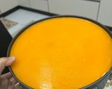 صورة لخطوة 6 من وصفة كيكة موس المانجو