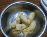 Foto langkah ke 1 dari resep Bolu Pisang Ambon 2 Telur.