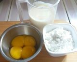 Foto langkah ke 2 dari resep Vla susu simple isian kue sus, pie susu, donat.