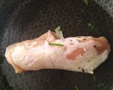 Foto del paso 3 de la receta: Pollo relleno de espinacas, panela y jamón