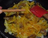 A picture of step 6 of Apple-apricot lamb stew.