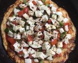 A picture of step 10 of Pan Paneer Pizza.