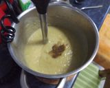 Foto del paso 3 de la receta: Sopa-crema de coliflor y sésamo negro