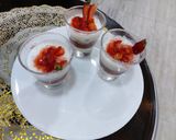 A picture of step 4 of Strawberry with China grass dessert.
