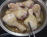 Foto del paso 5 de la receta: Pollo en salsa a la mostaza y miel con cerveza