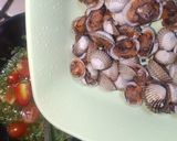 Gambar langkah 5 resipi Kerang Rebus Thai.