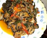 Foto langkah ke 3 dari resep Kerang tumis.