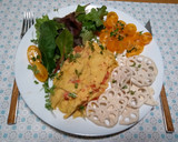 Foto del paso 2 de la receta: Tortilla de tomatitos con chips de lotus
