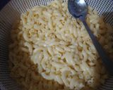 A picture of step 3 of Macaroni.