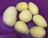 Foto langkah ke 1 dari resep Kentang Mustofa.