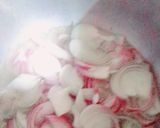 A picture of step 1 of Chicken Gobhi Alu.