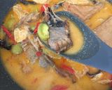 Foto langkah ke 4 dari resep Mangut Ikan Pari asap (Iwak Pe).