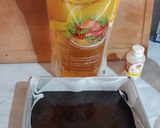Foto langkah ke 7 dari resep Epic Chocolate Cake.