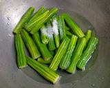 A picture of step 1 of Drumstick Subzi.