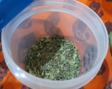 A picture of step 2 of Mint dry rub.
