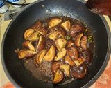 Hình bước làm 2 của món Phở khô trộn nấm đông cô (món chay)