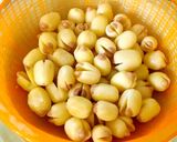 Hình bước làm 2 của món Đậu hủ nhồi hạt sen sốt cà