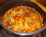 Zöldséges-virslis ragu recept fázis 2 fotója