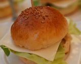صورة لخطوة 8 من وصفة ميني برغر 🍔😋😋