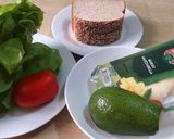 Foto del paso 1 de la receta: Sándwich Saludable con Vegetales y queso🍔