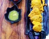 A picture of step 5 of Besan pakode.