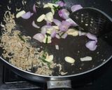 Foto langkah ke 3 dari resep Nasi Goreng Teri Daun Jeruk.